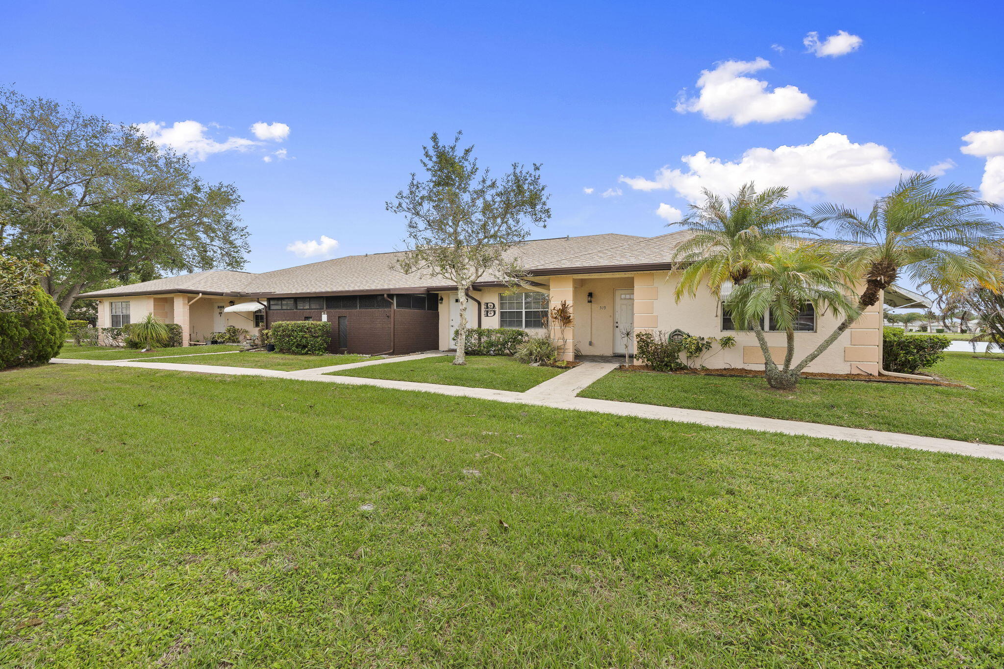 THE GROVE CONDOMINIUM SECTION 1 - Residential