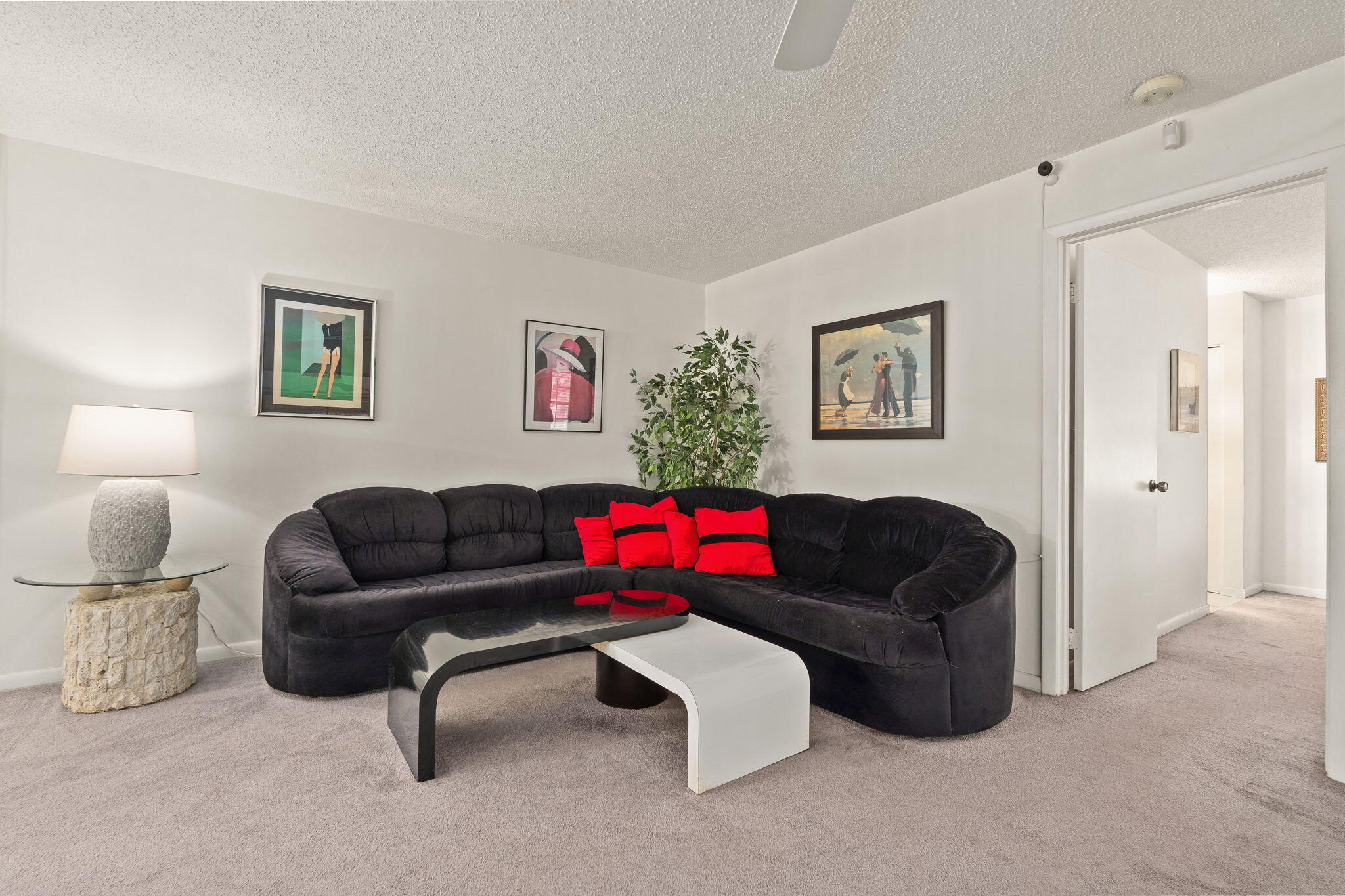 THE GROVE CONDOMINIUM SECTION 1 - Residential