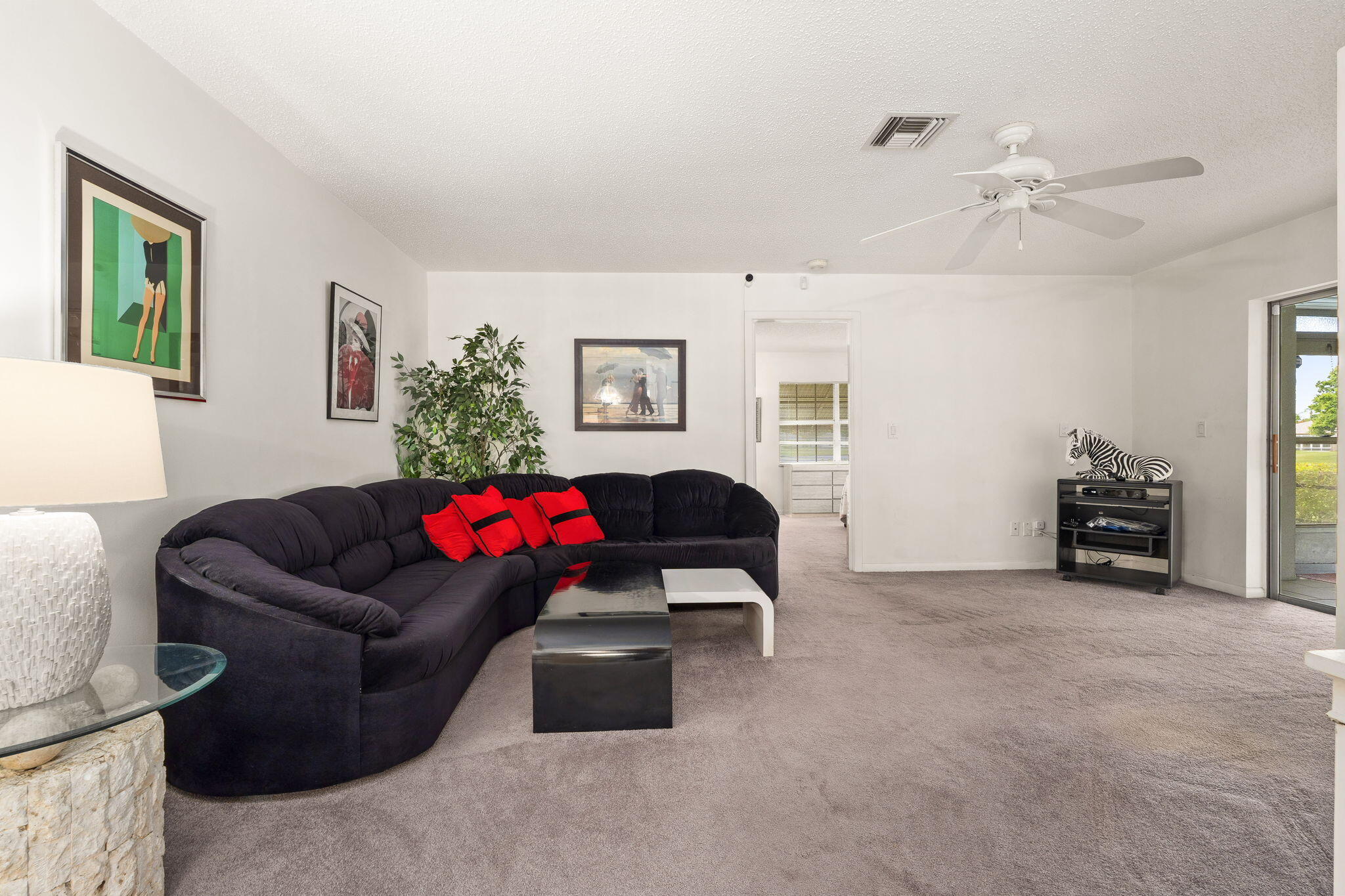 THE GROVE CONDOMINIUM SECTION 1 - Residential