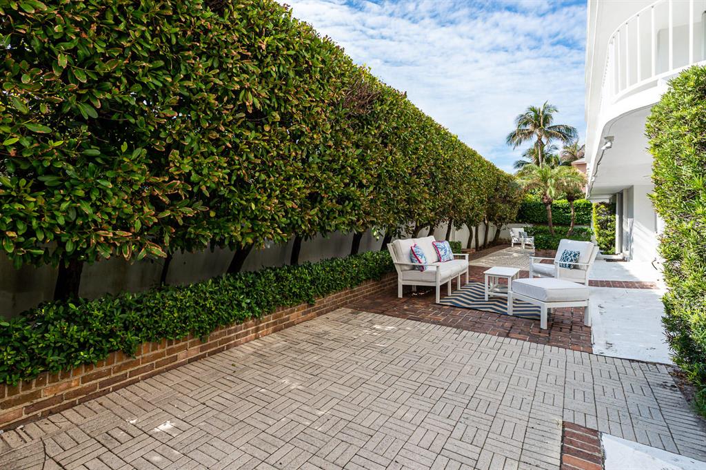 WINTHROP HOUSE CONDO - Residential