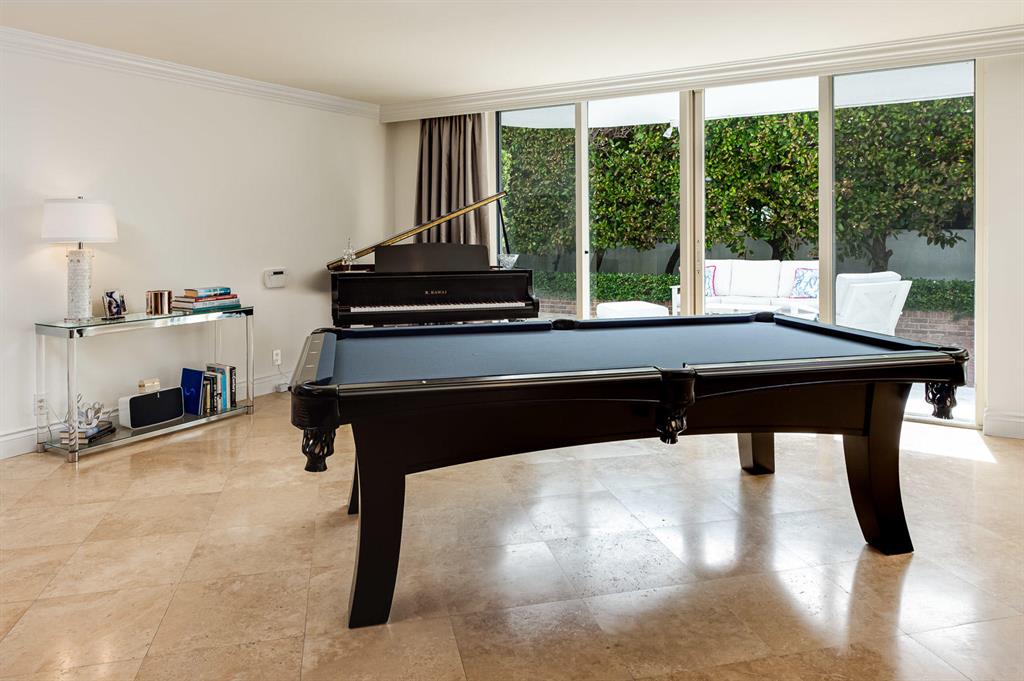 WINTHROP HOUSE CONDO - Residential