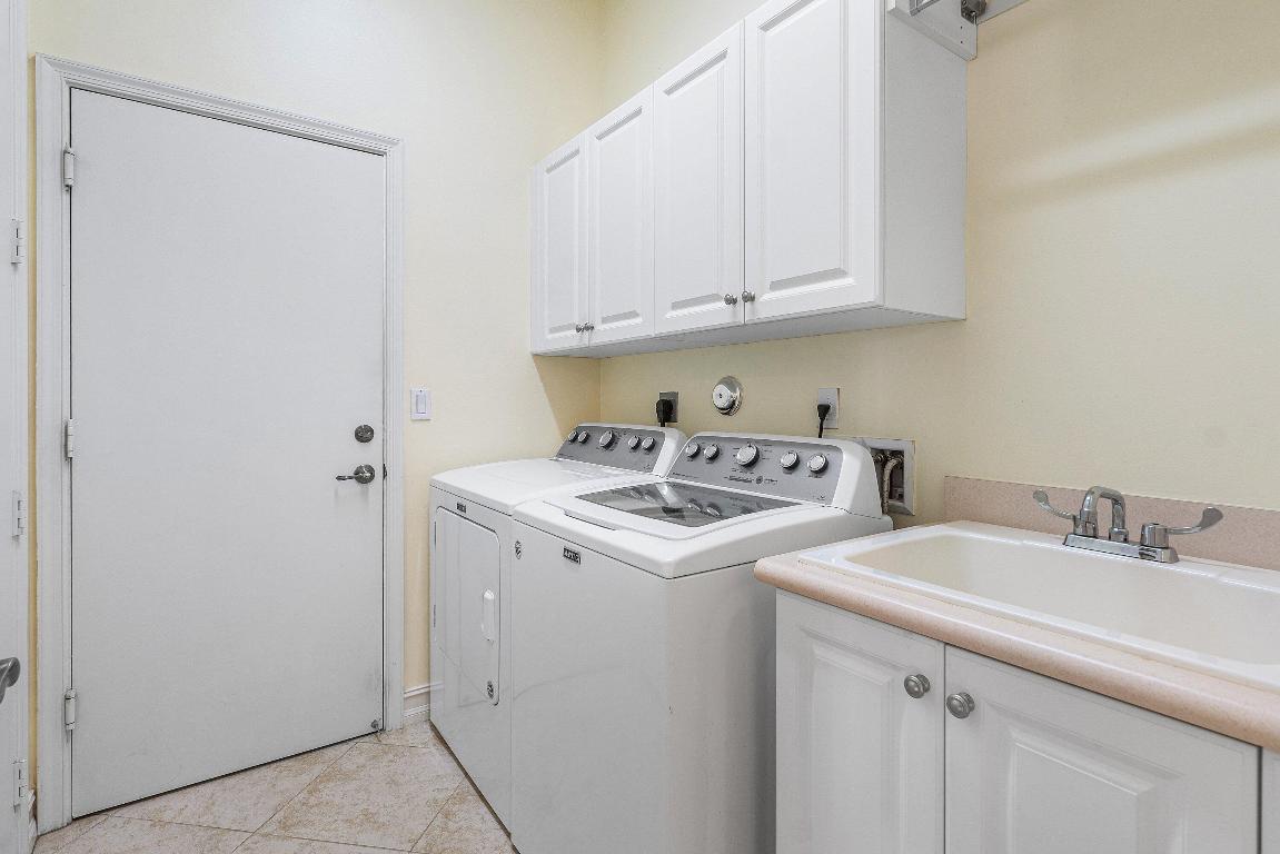 LYONS WEST AGR PUD 1 - Residential Lease