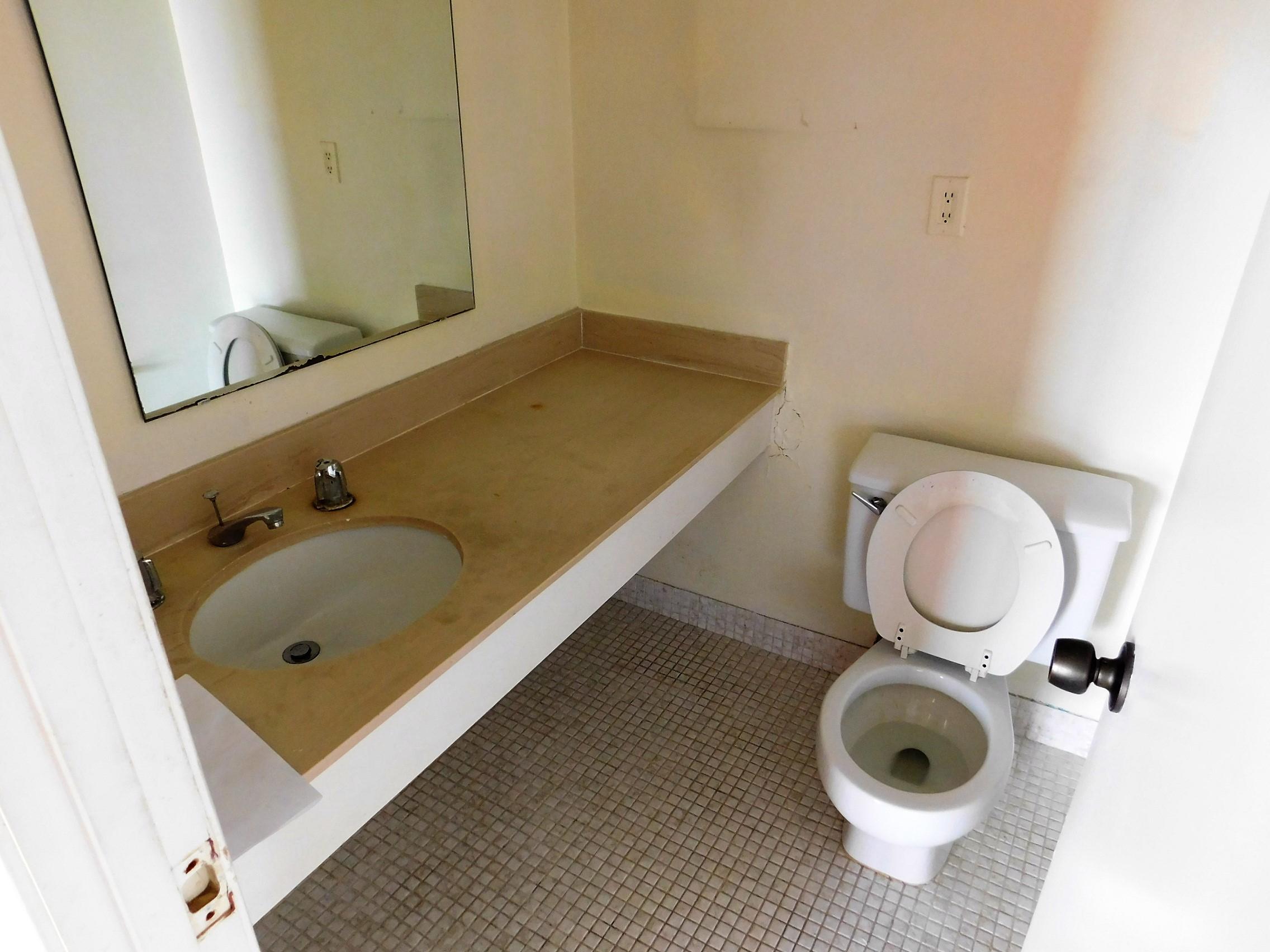 Arlen House Condo - Residential