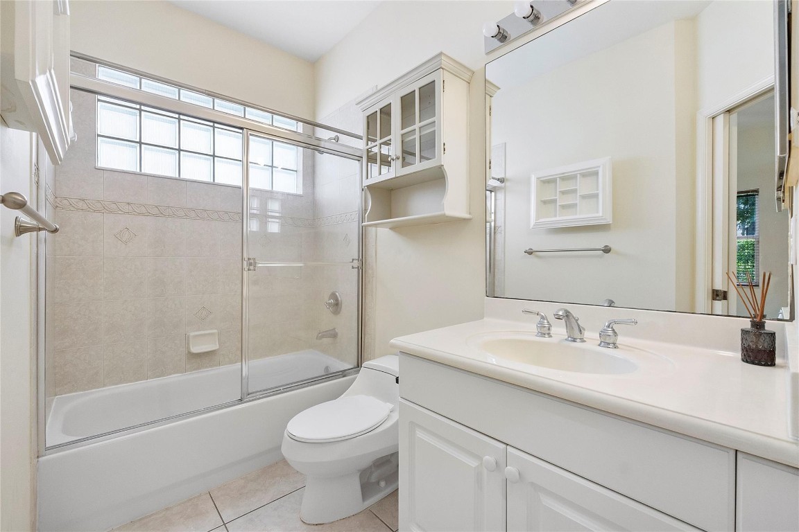 Heron Bay Four 160-1 B - Residential