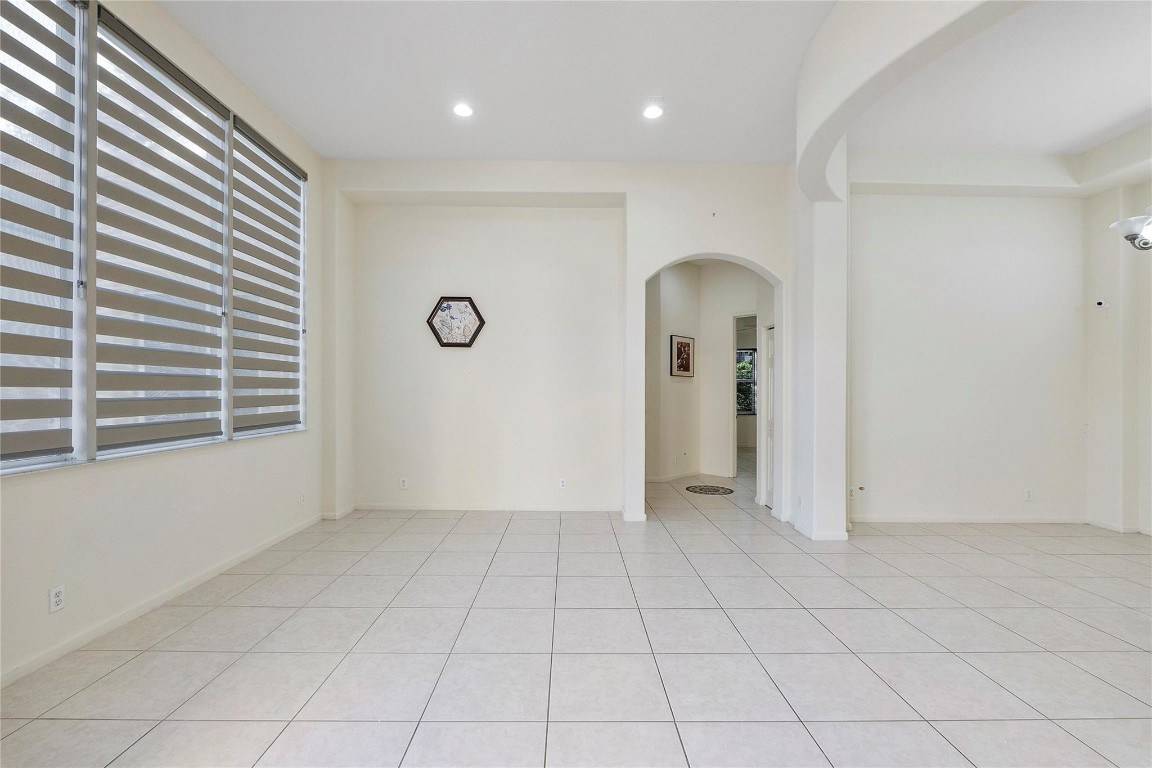 Heron Bay Four 160-1 B - Residential