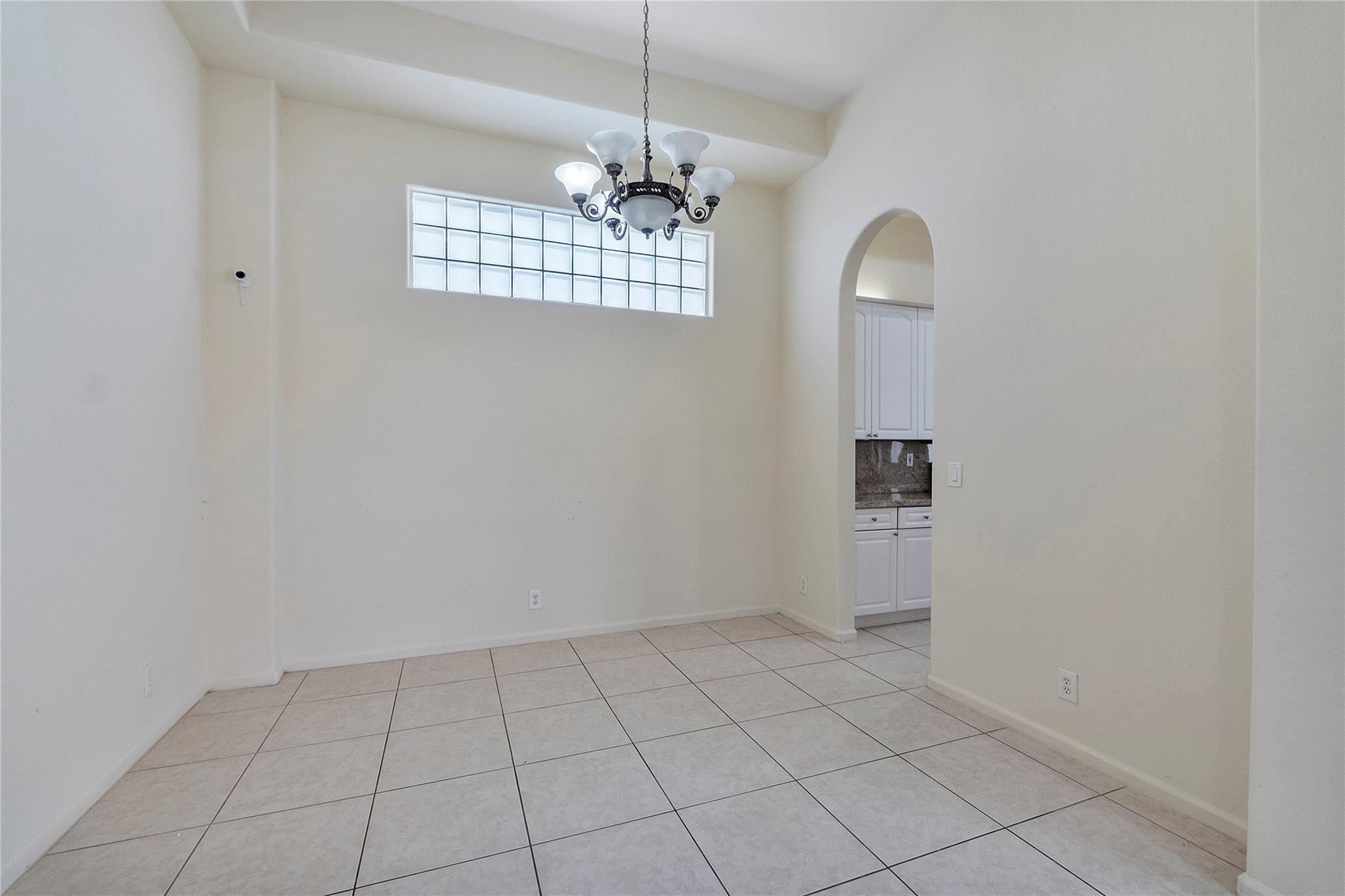 Heron Bay Four 160-1 B - Residential