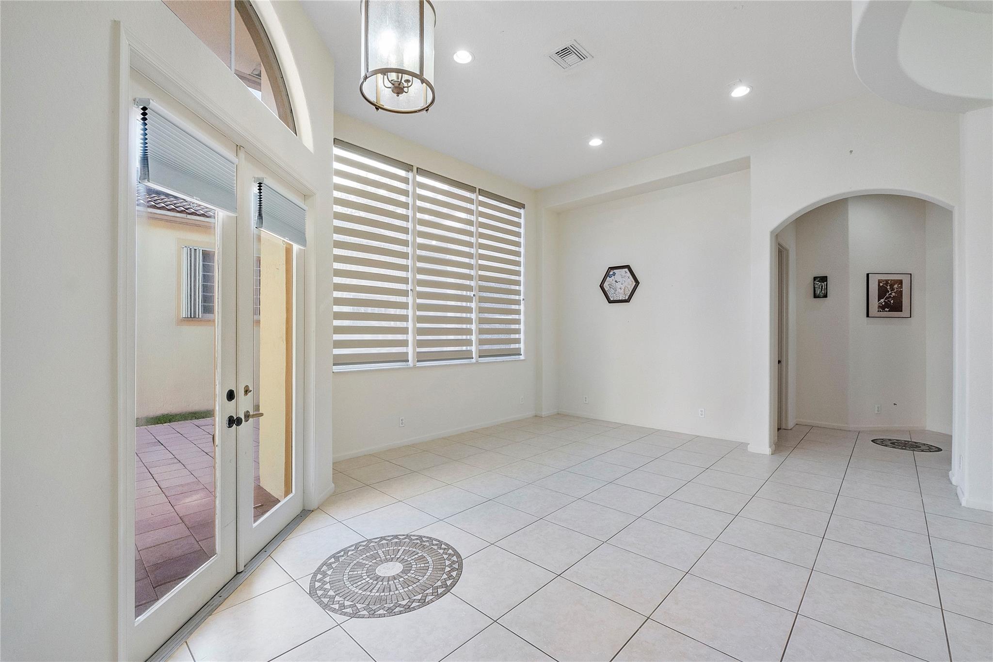 Heron Bay Four 160-1 B - Residential