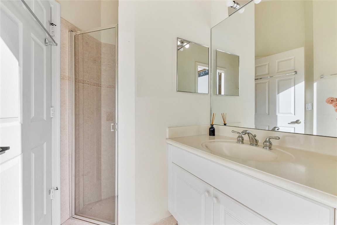 Heron Bay Four 160-1 B - Residential