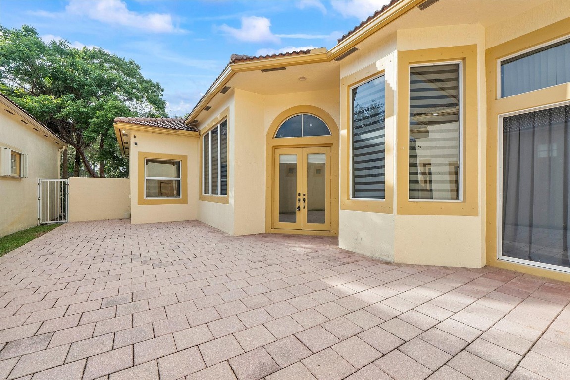 5834 NW 125th Terrace