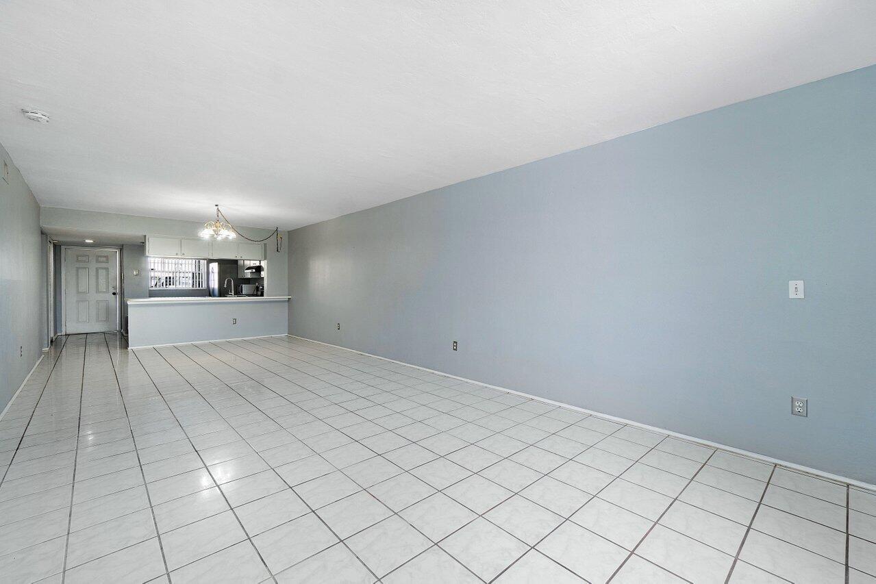 View photos, virtual tours, details... 804 PALM BEACH TRACE Drive
