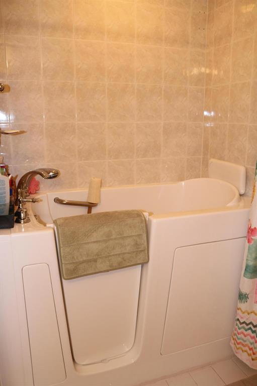 THE PRESERVES AT THE SAVANNAHS CONDOMINIUM - Residential