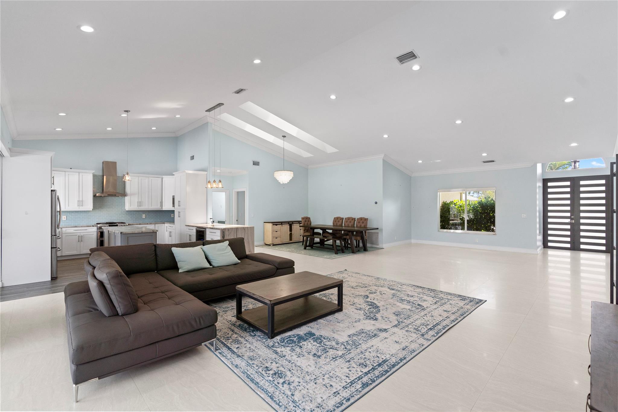 1141 NW 101st Ave