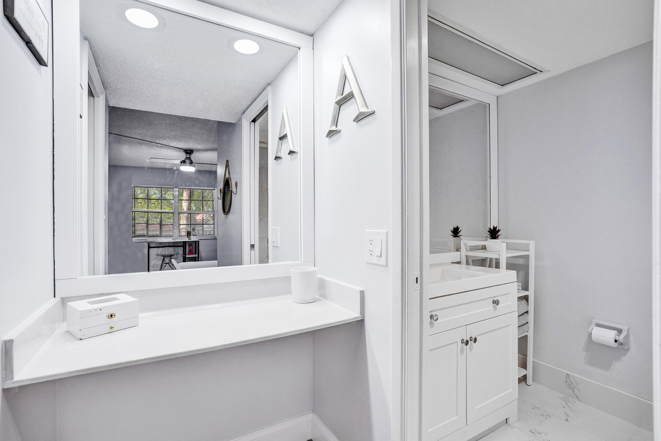 NO 14 PALM-AIRE COUNTRY CLUB - Residential