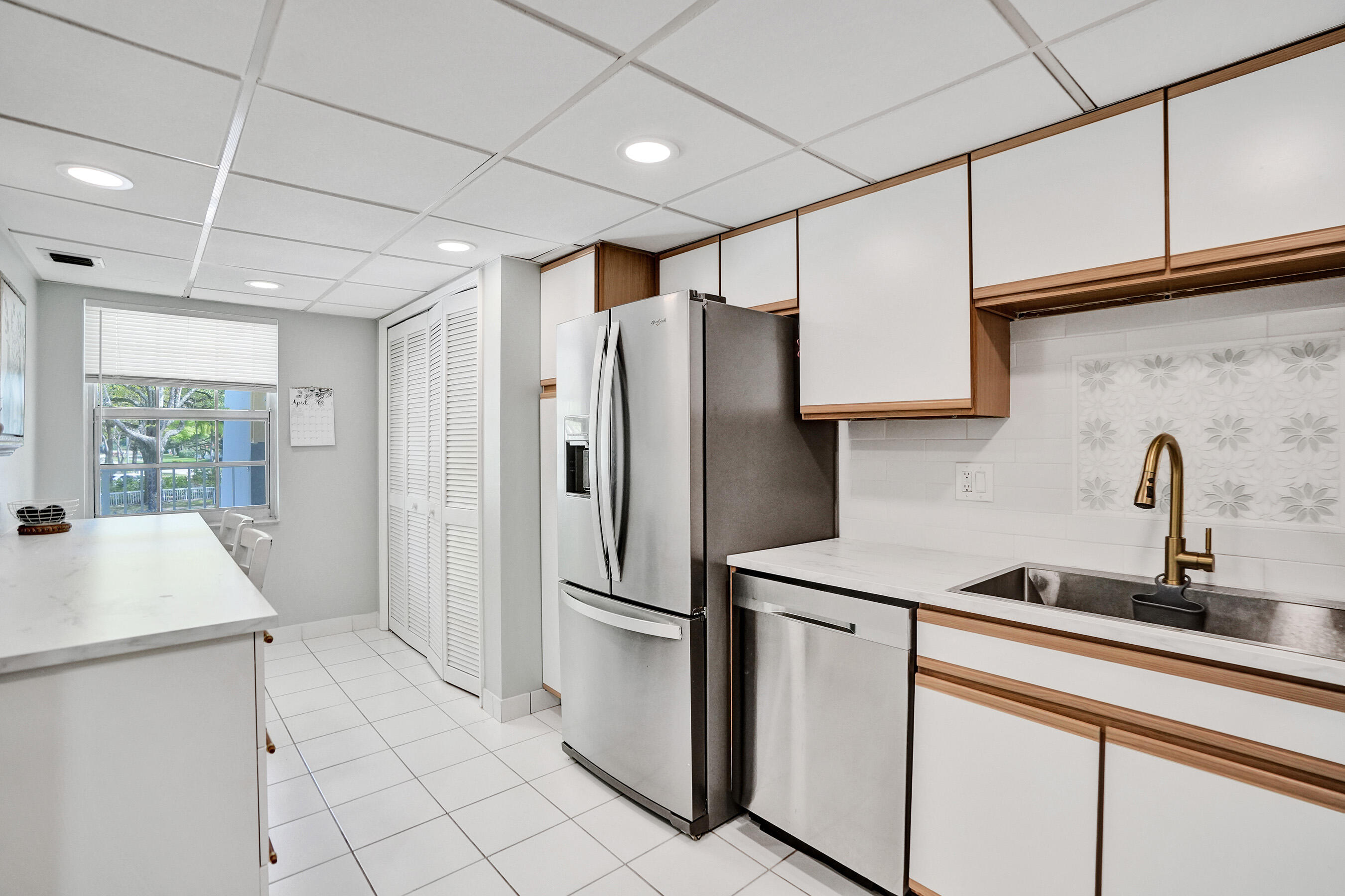 NO 14 PALM-AIRE COUNTRY CLUB - Residential