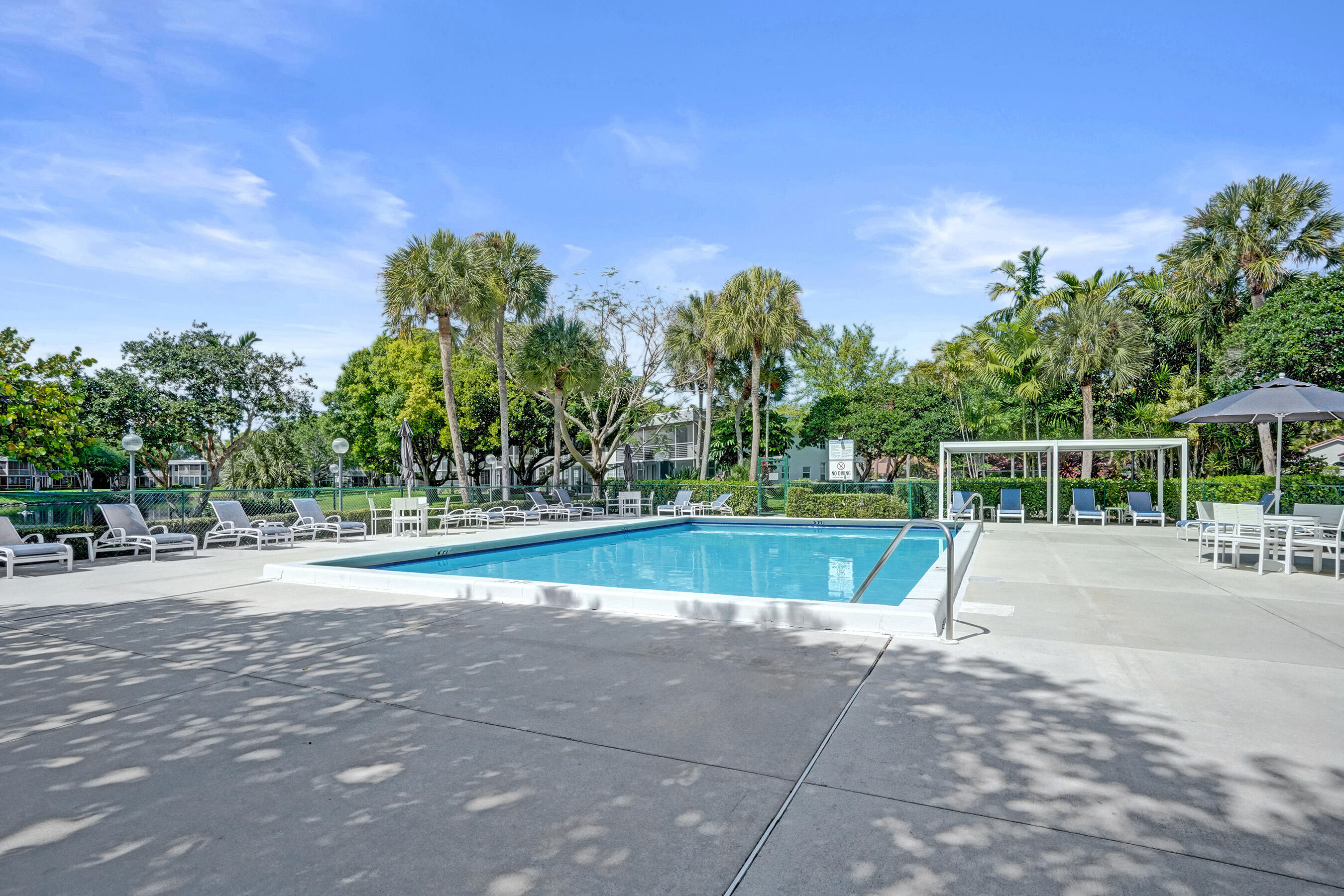 NO 14 PALM-AIRE COUNTRY CLUB - Residential