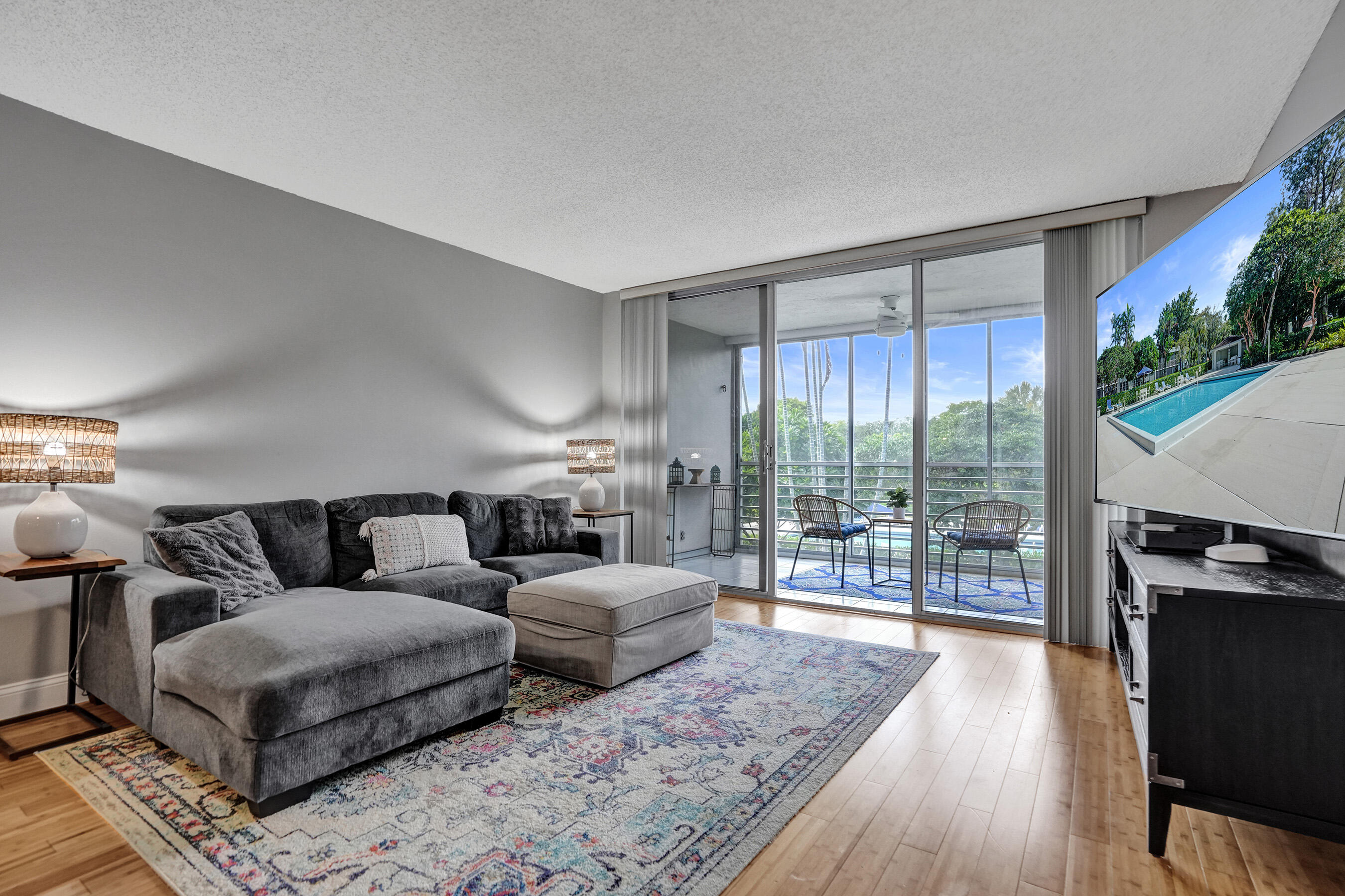 NO 14 PALM-AIRE COUNTRY CLUB - Residential