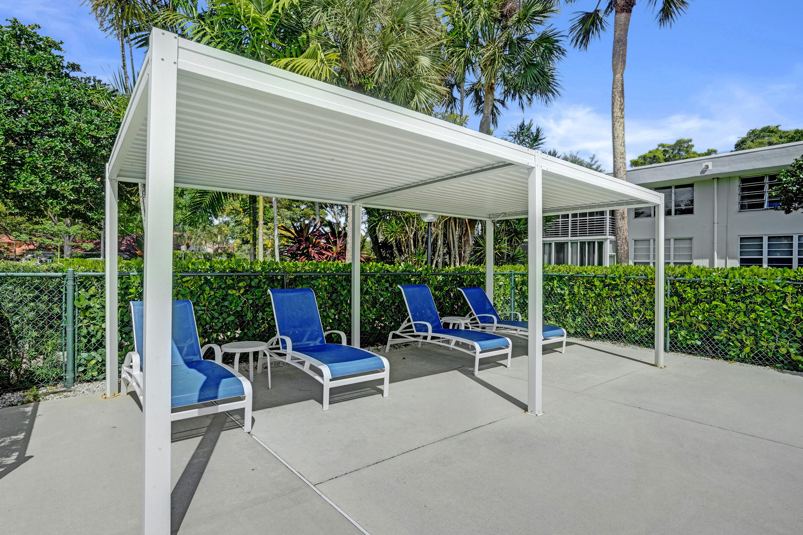 NO 14 PALM-AIRE COUNTRY CLUB - Residential