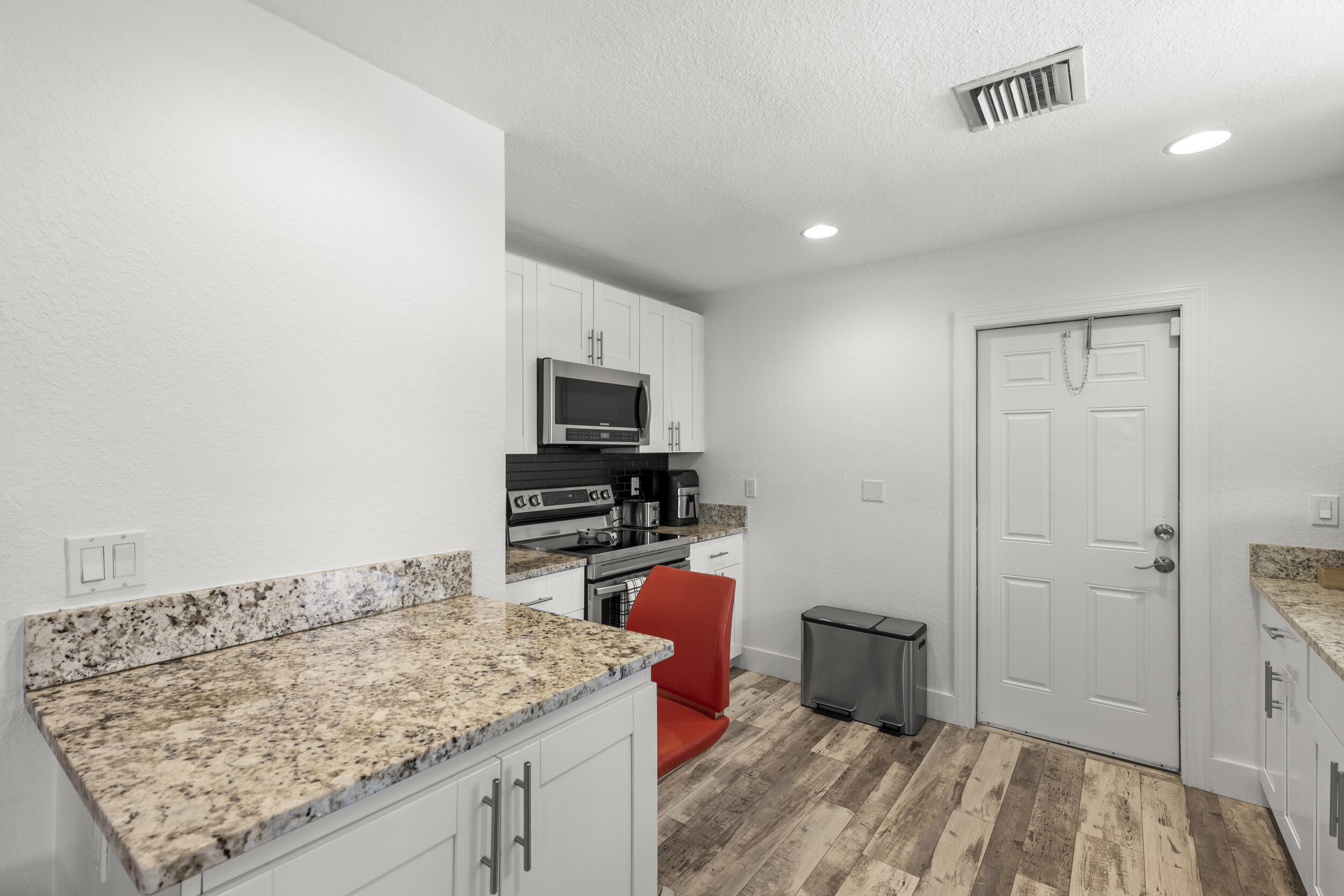 RIDGE CREST - Residential