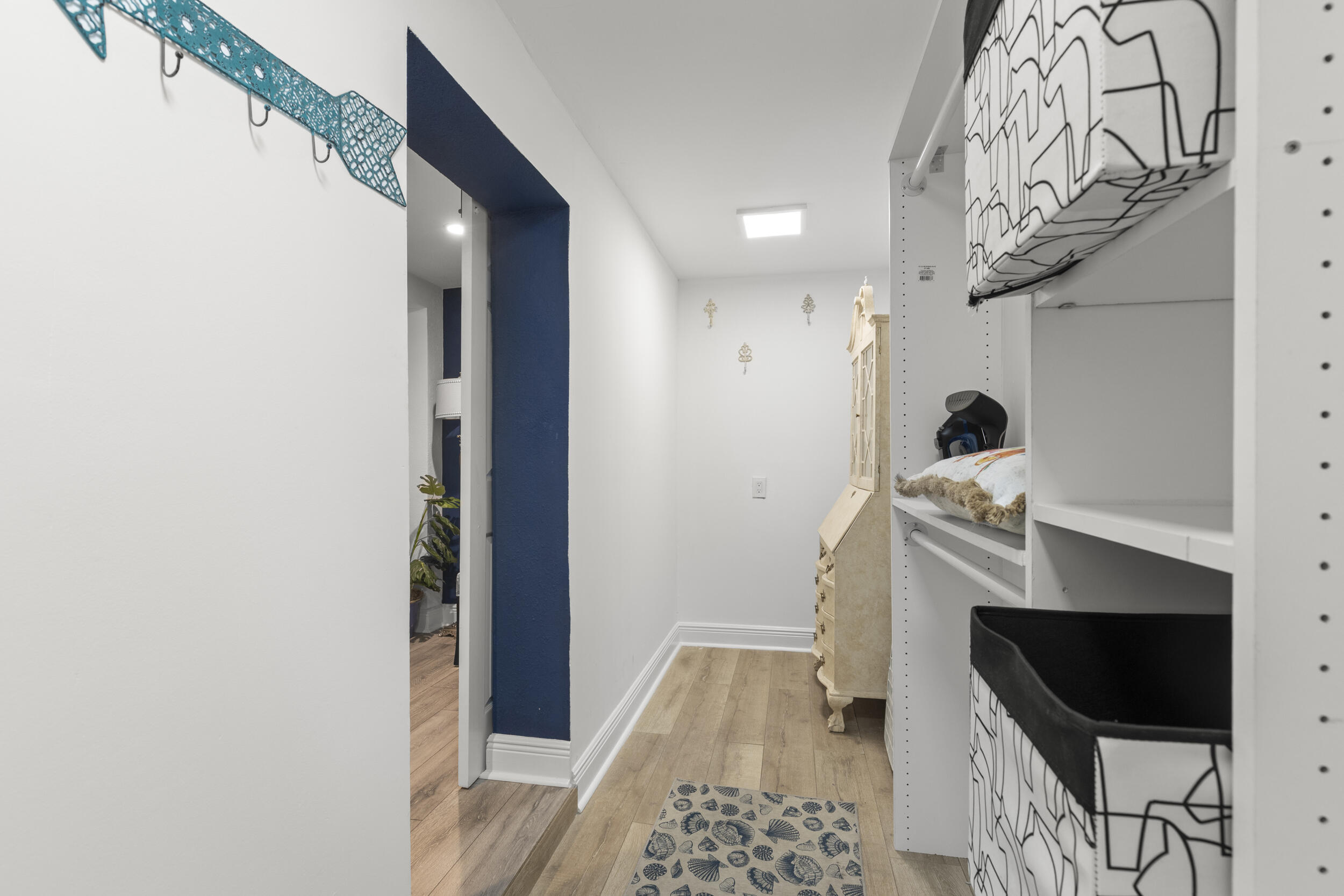 RIDGE CREST - Residential