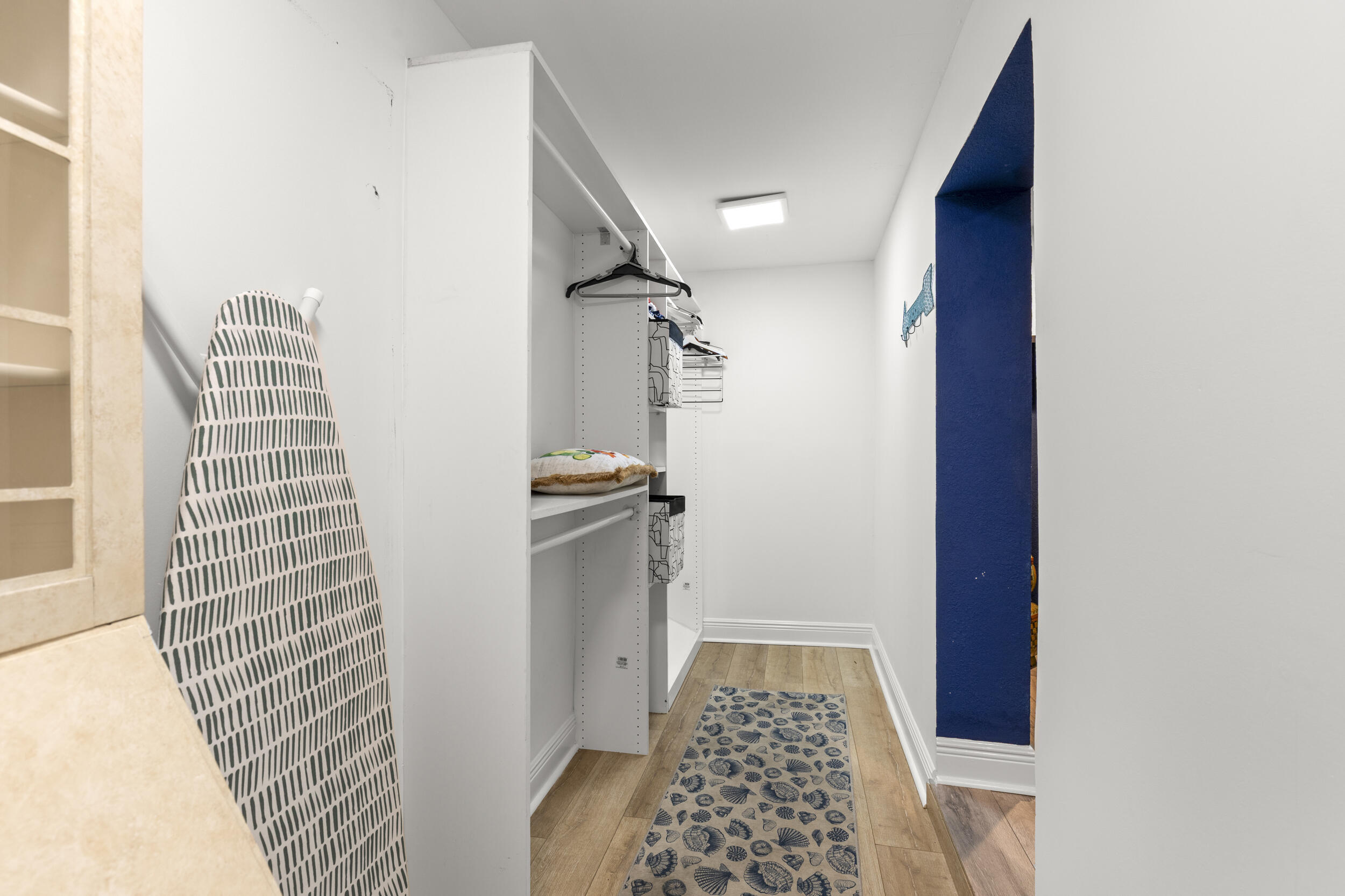 RIDGE CREST - Residential