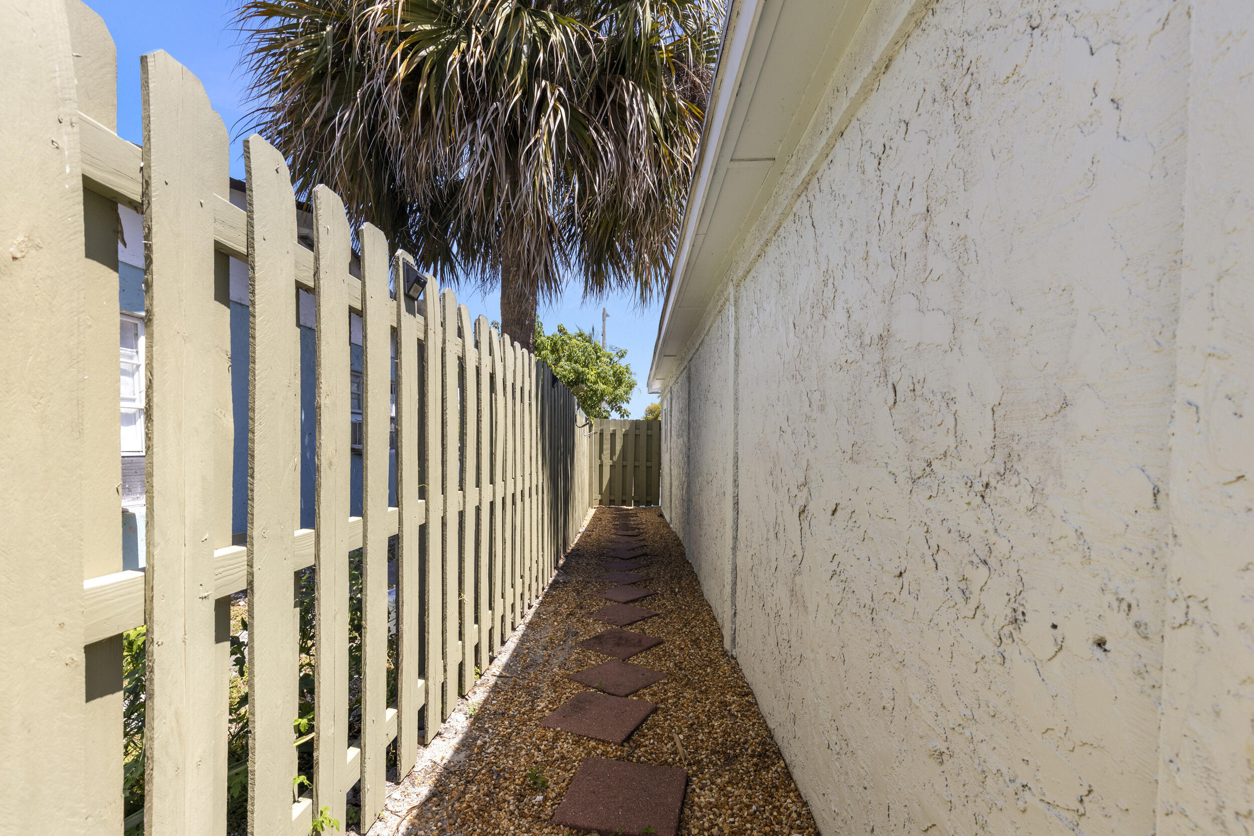 RIDGE CREST - Residential