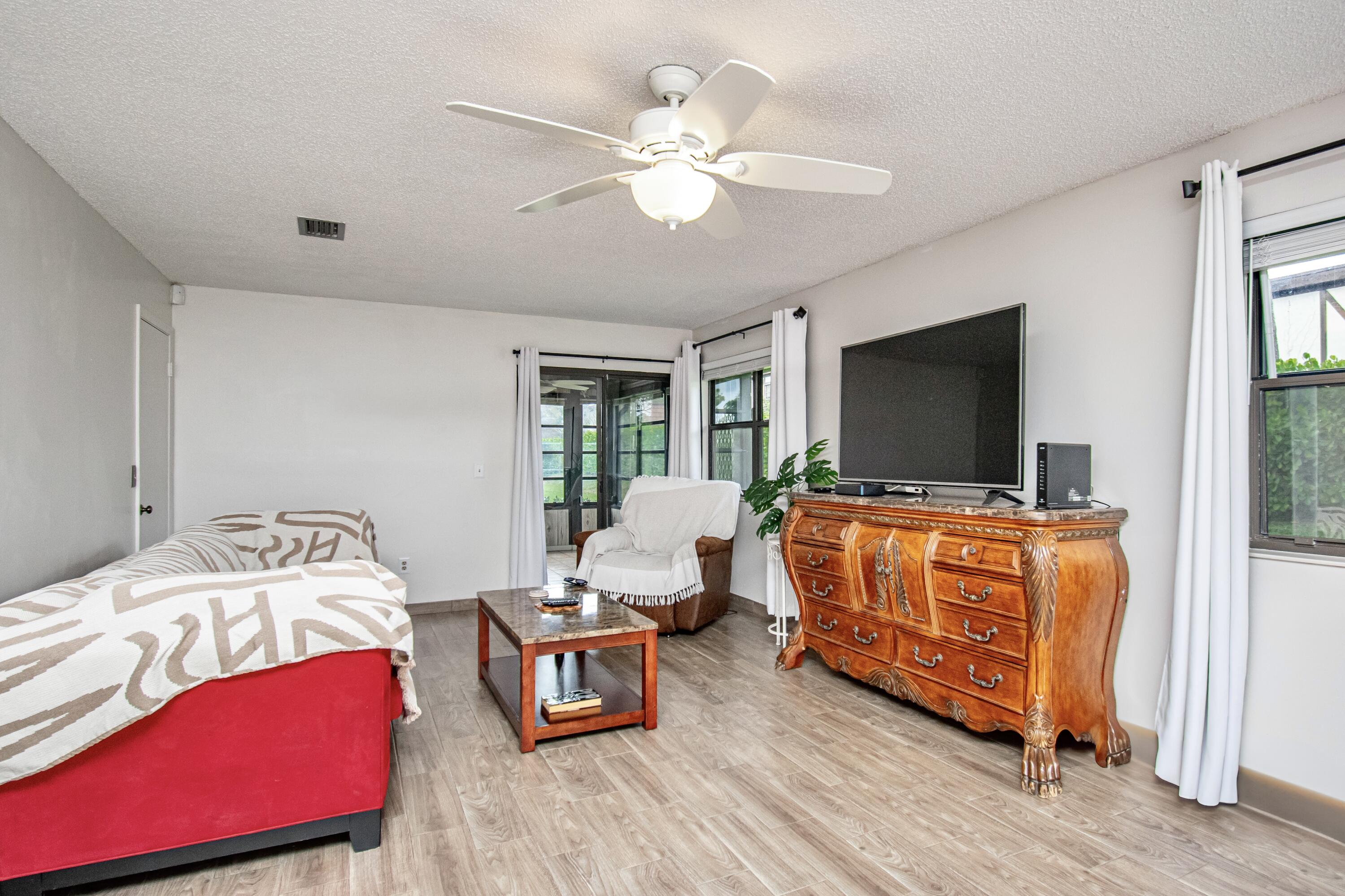 STRATHMORE GATE WEST UNIT 2 - Residential