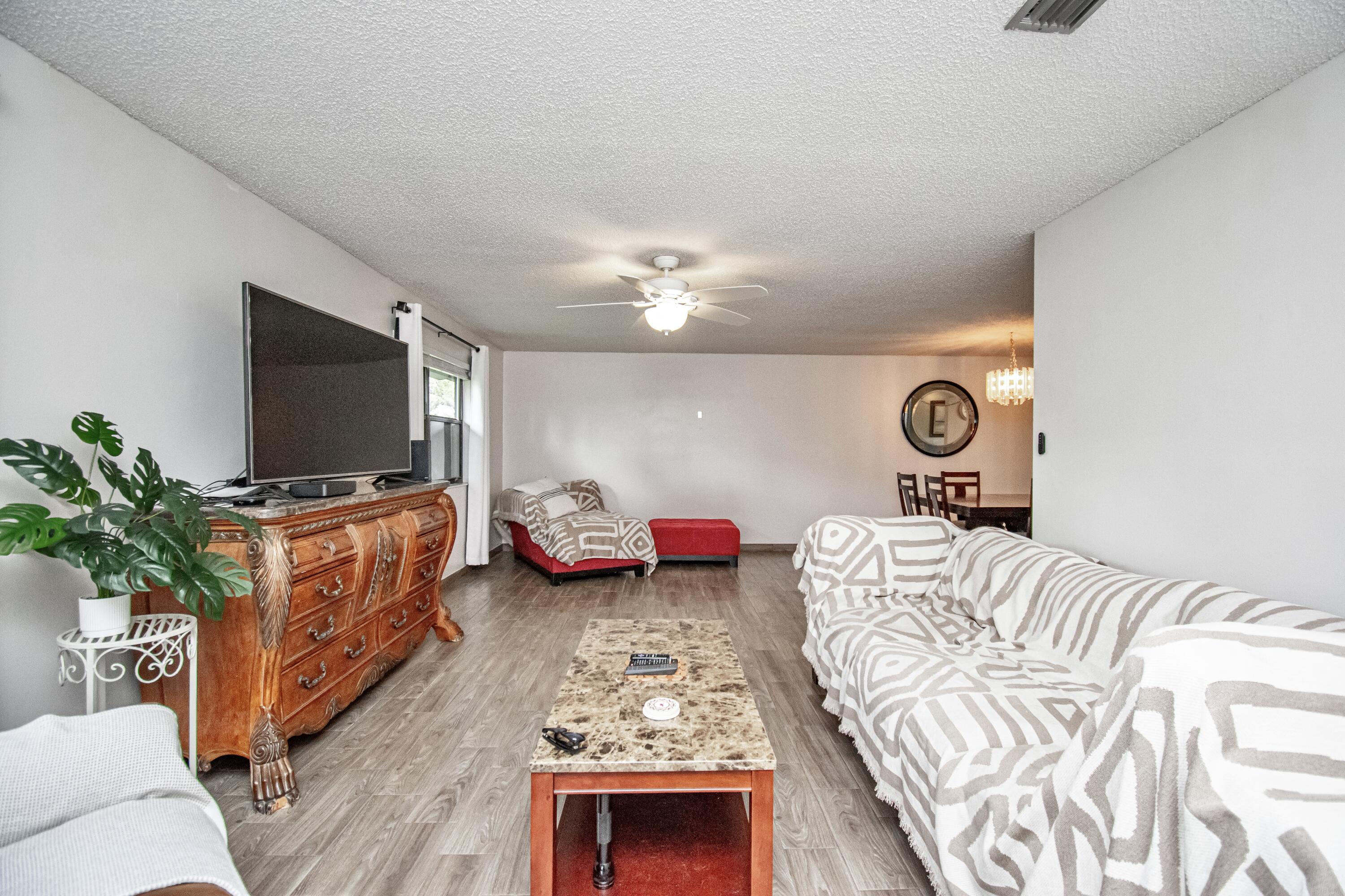 STRATHMORE GATE WEST UNIT 2 - Residential