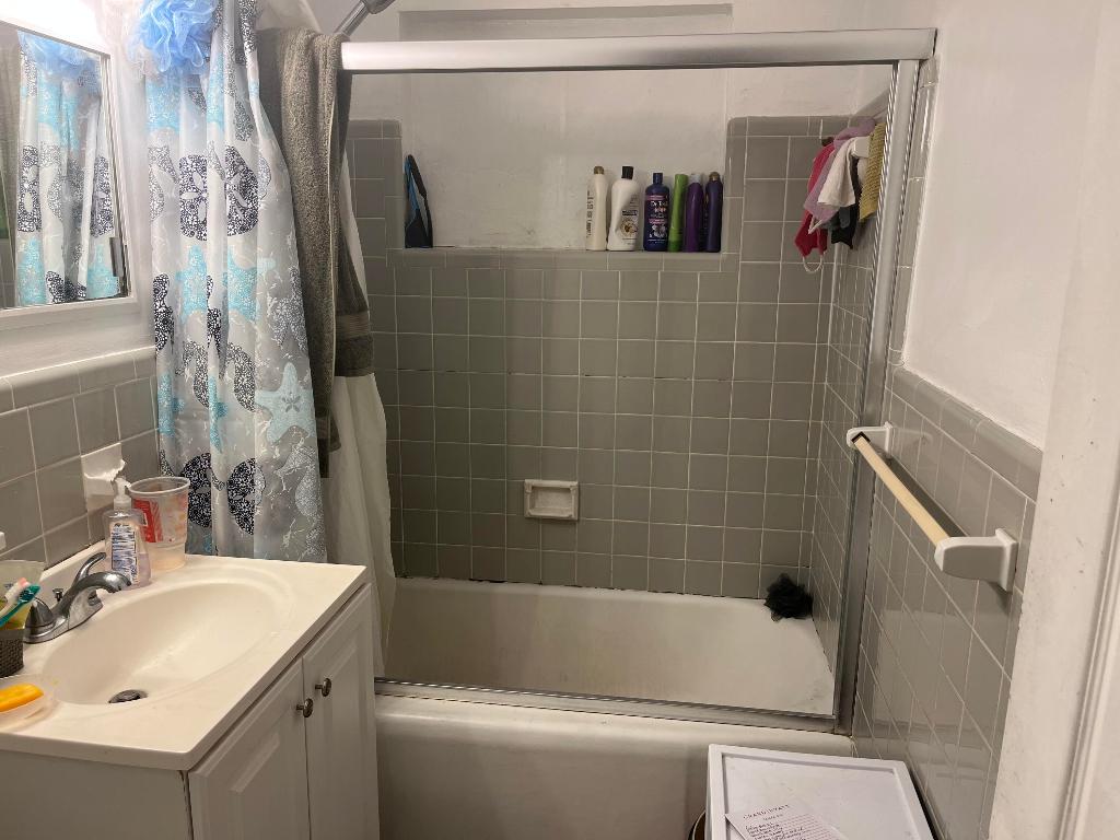 KNOWLES COURT AMNDED - Residential