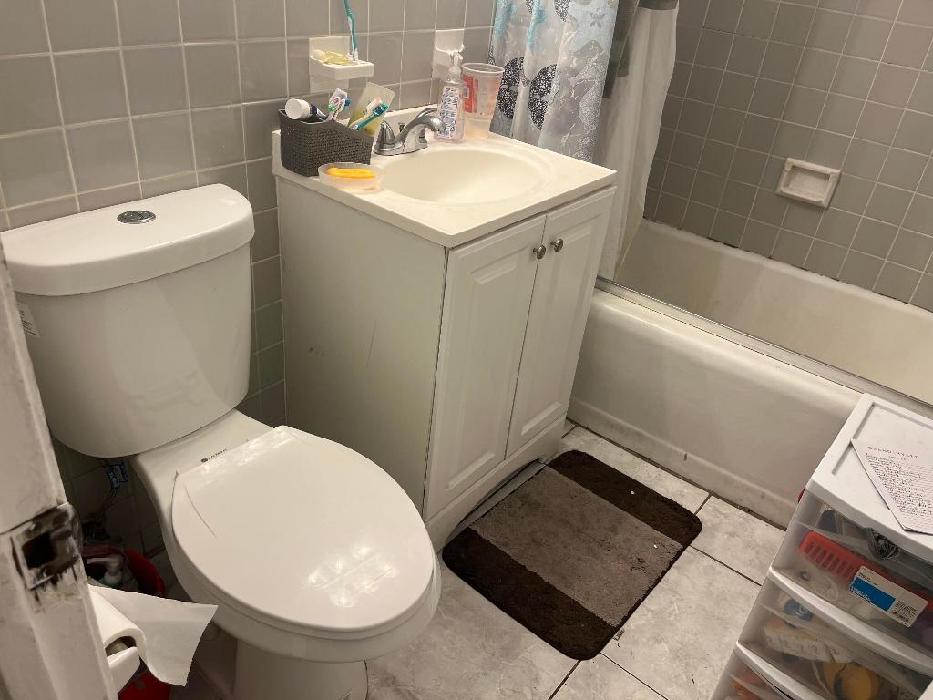 KNOWLES COURT AMNDED - Residential