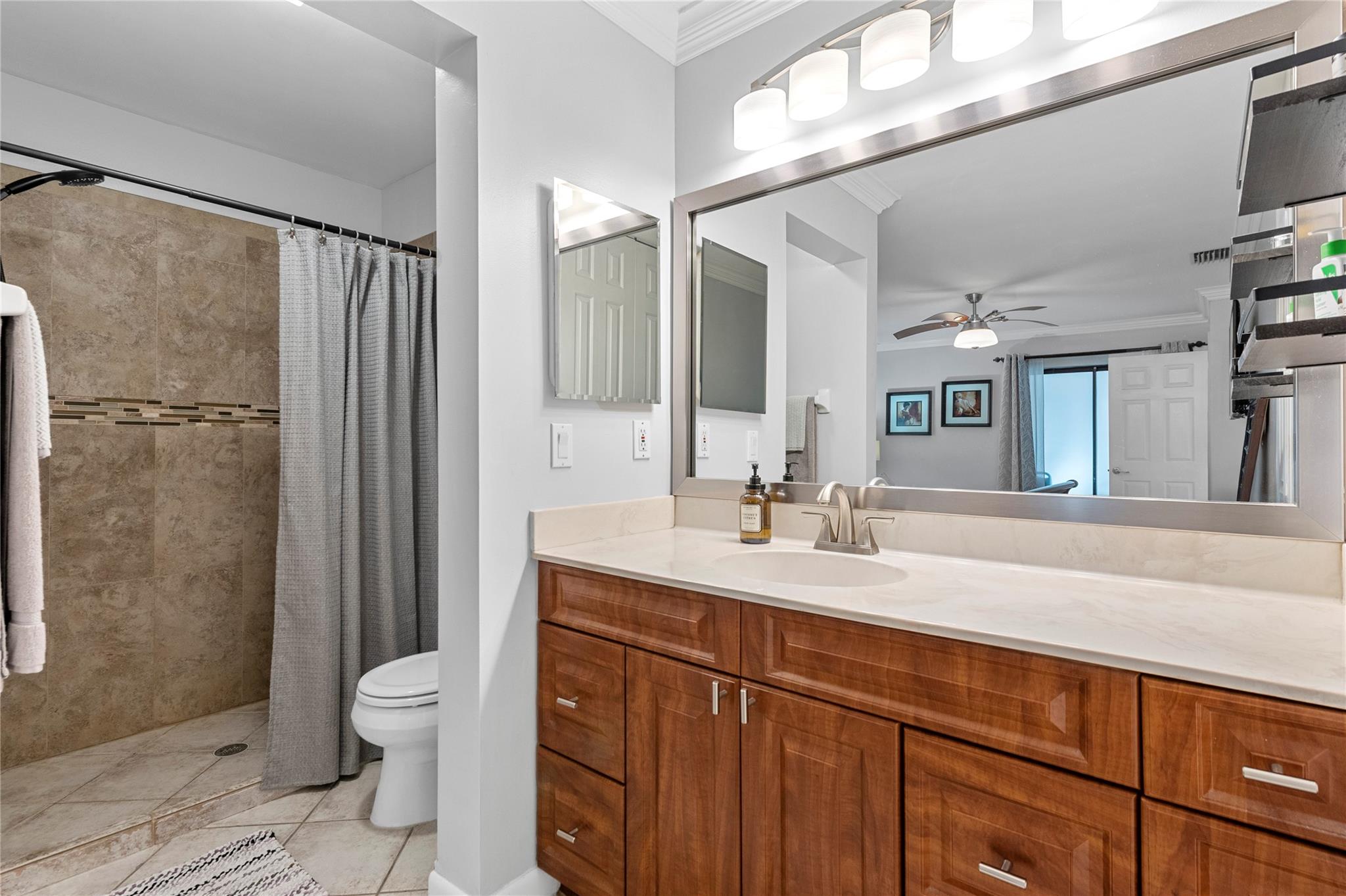 3665 NW 35th St 1674, Coconut Creek, FL, 33066/$315,000 4 3665 NW 35th St 1674