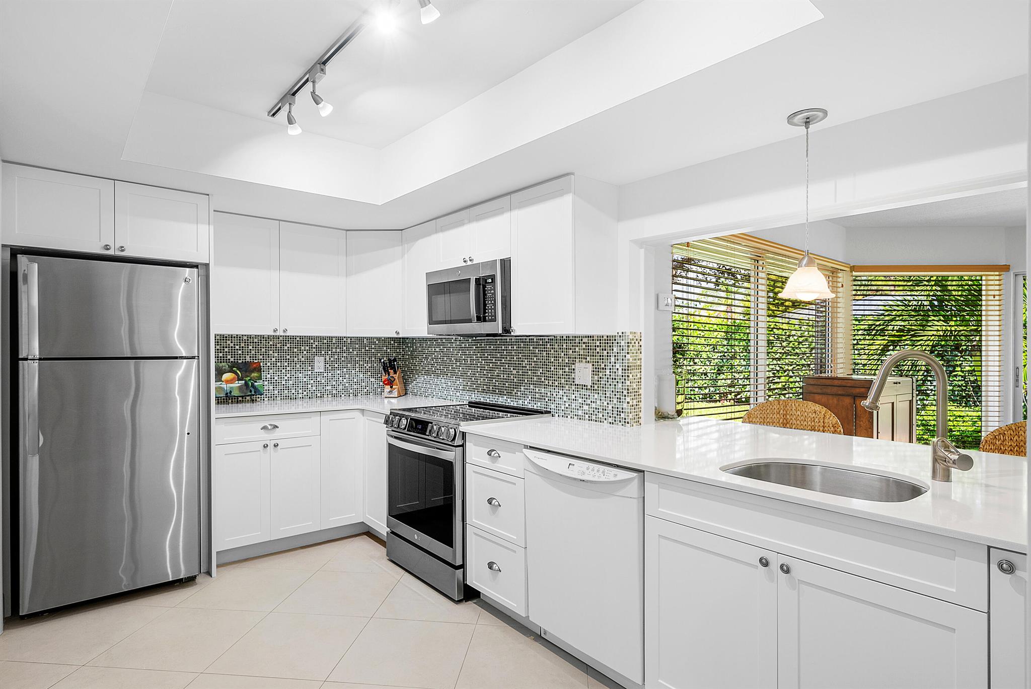 FORESTVIEW VILLAS AT ATLA - Residential