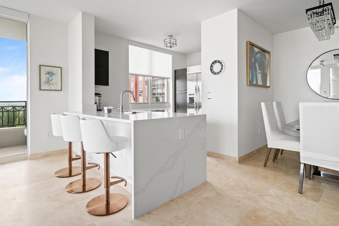 CITYPLACE SOUTH TOWER CONDO - Residential