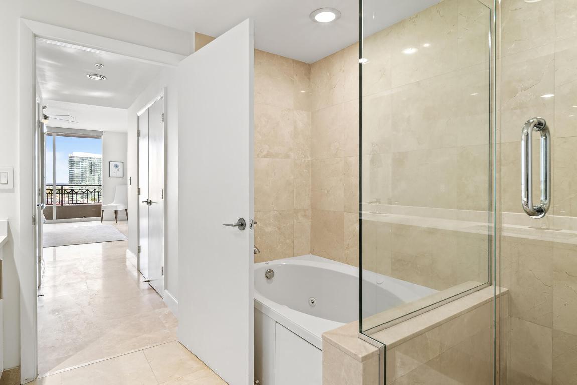 CITYPLACE SOUTH TOWER CONDO - Residential