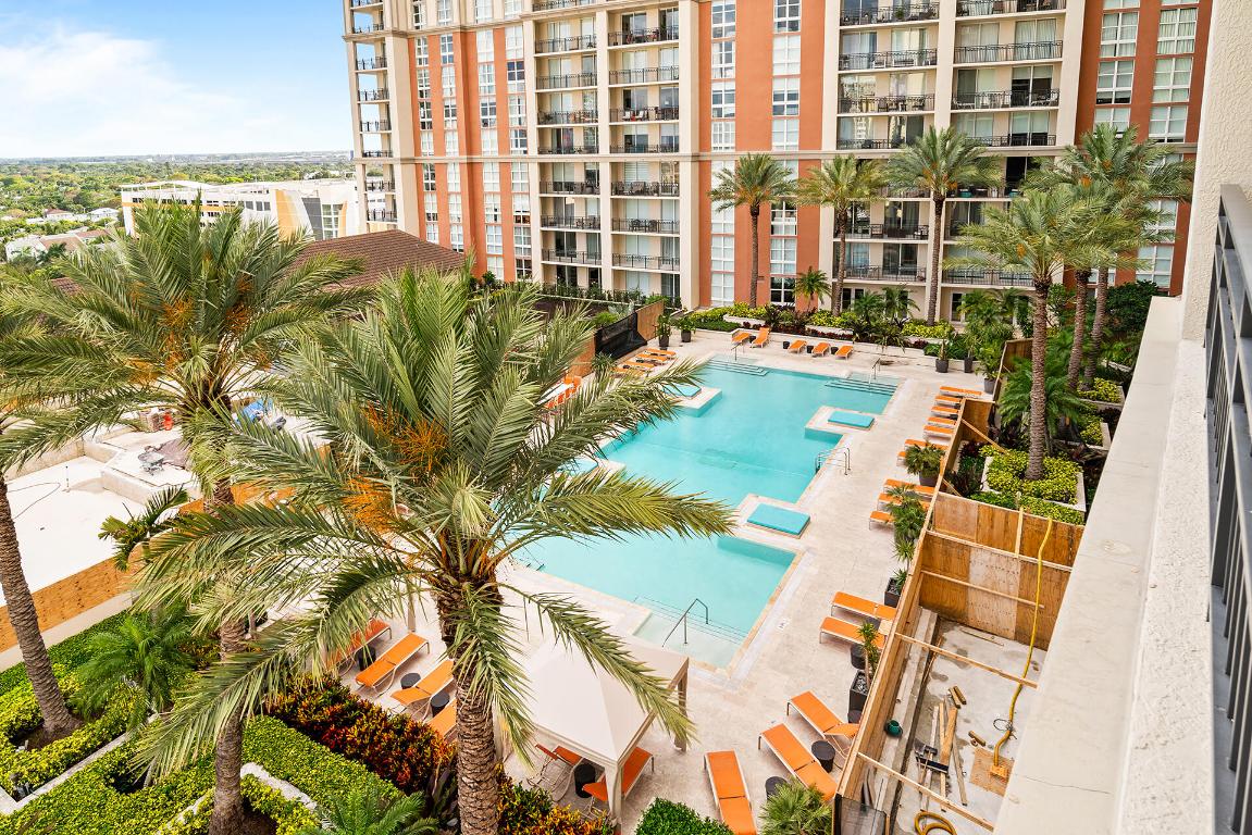 CITYPLACE SOUTH TOWER CONDO - Residential