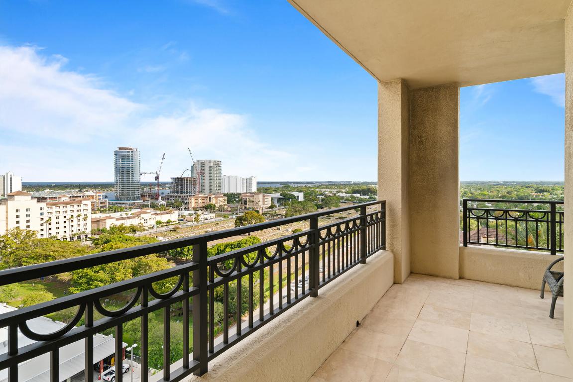 CITYPLACE SOUTH TOWER CONDO - Residential