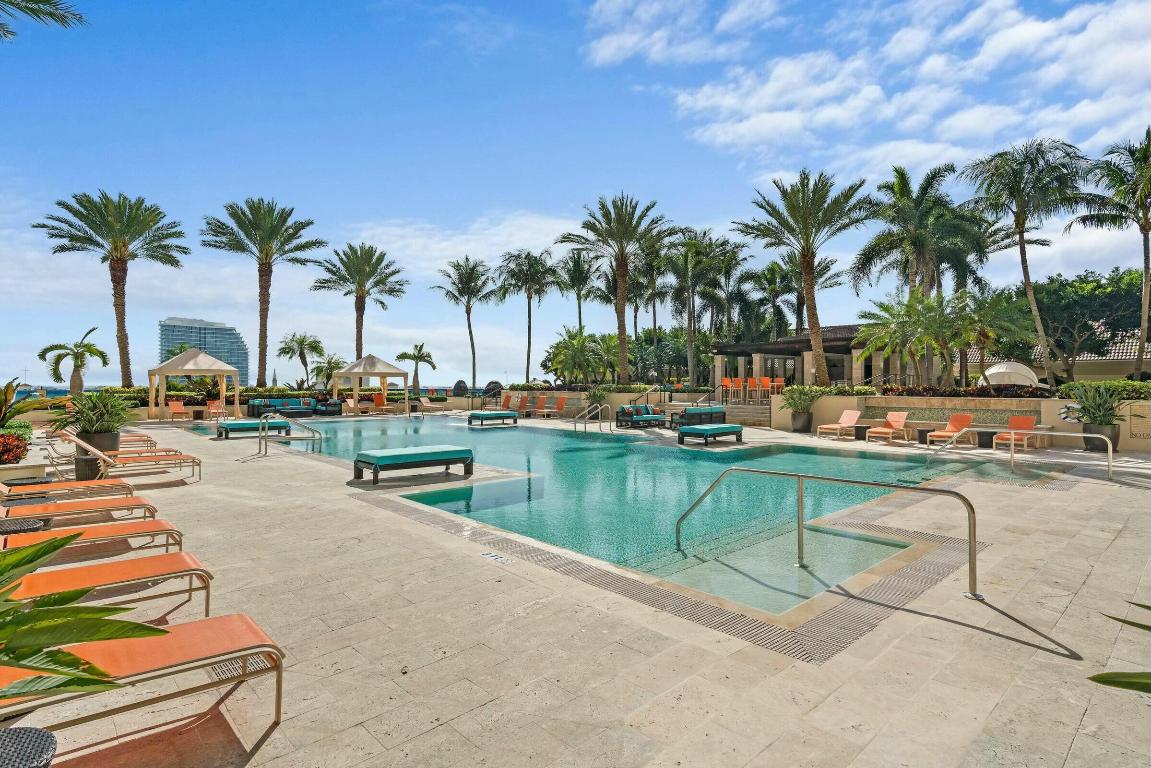 CITYPLACE SOUTH TOWER CONDO - Residential