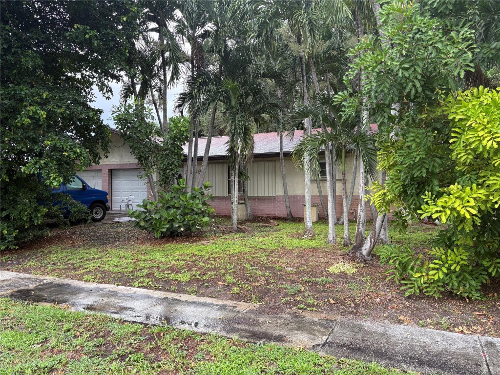 2109 Pinehurst Drive