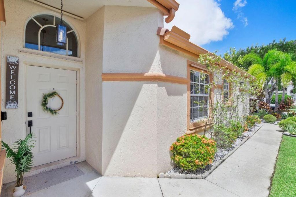 Photo of 7654 Rockport Circle Circle, Lake Worth, FL 33467 (MLS # R11118778)