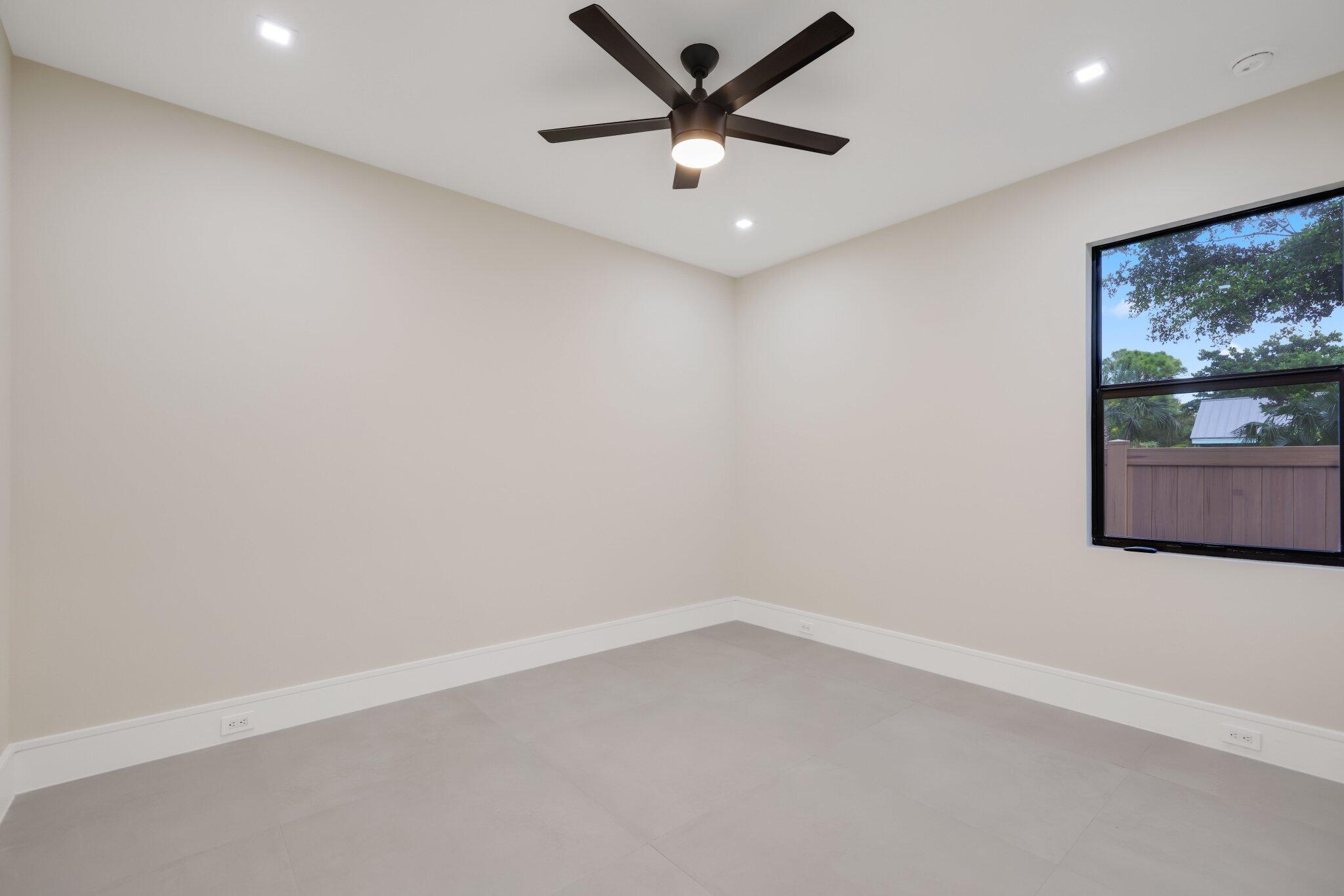 PALM BEACH SHORES - Residential