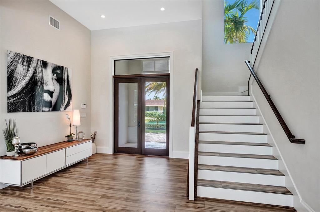 VENETIAN ISLES 1ST SEC - Residential