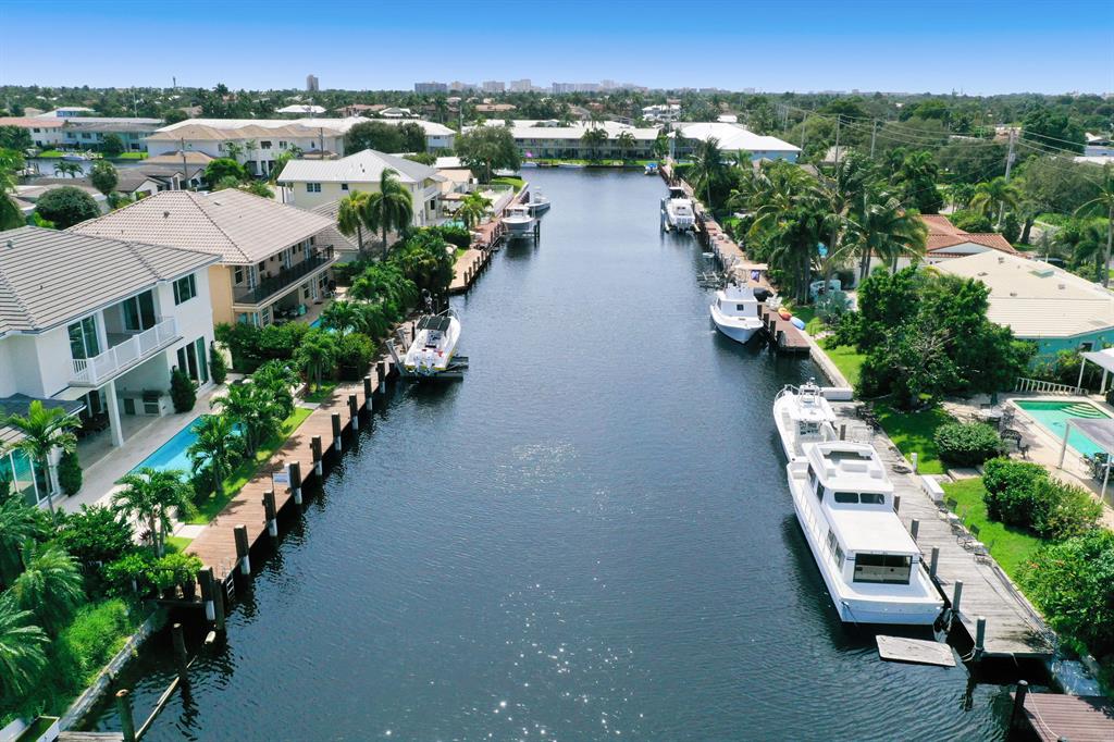 VENETIAN ISLES 1ST SEC - Residential