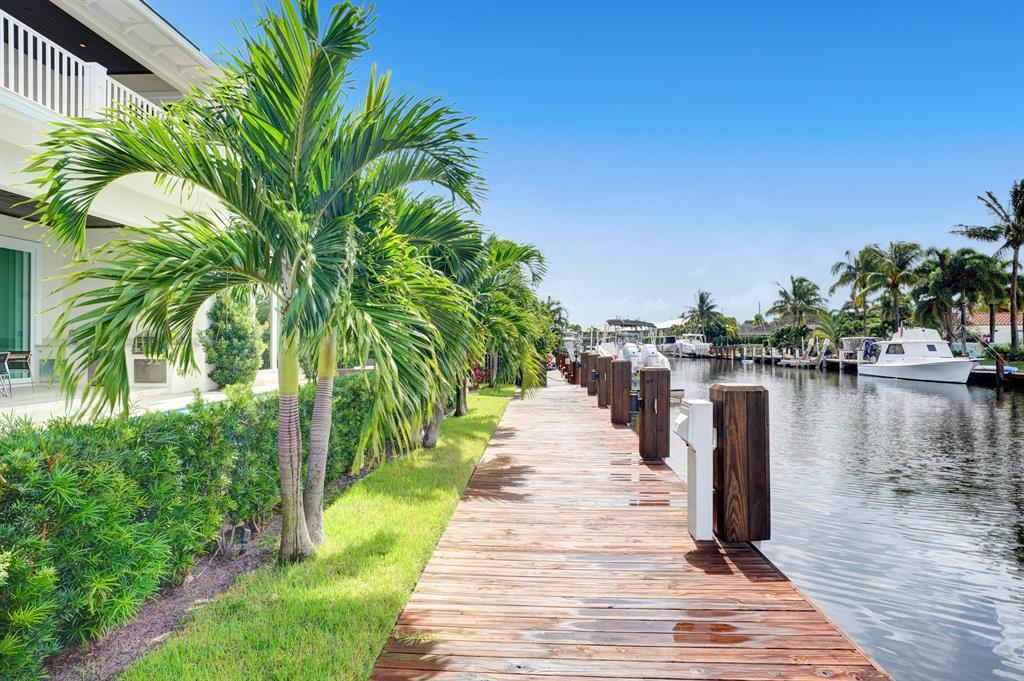 VENETIAN ISLES 1ST SEC - Residential