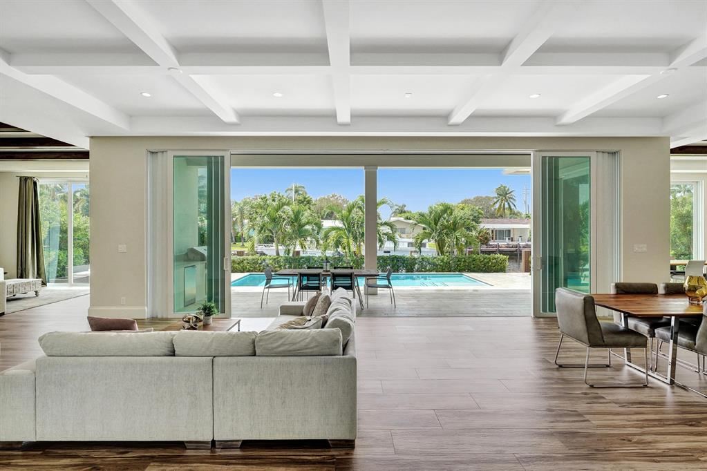 VENETIAN ISLES 1ST SEC - Residential