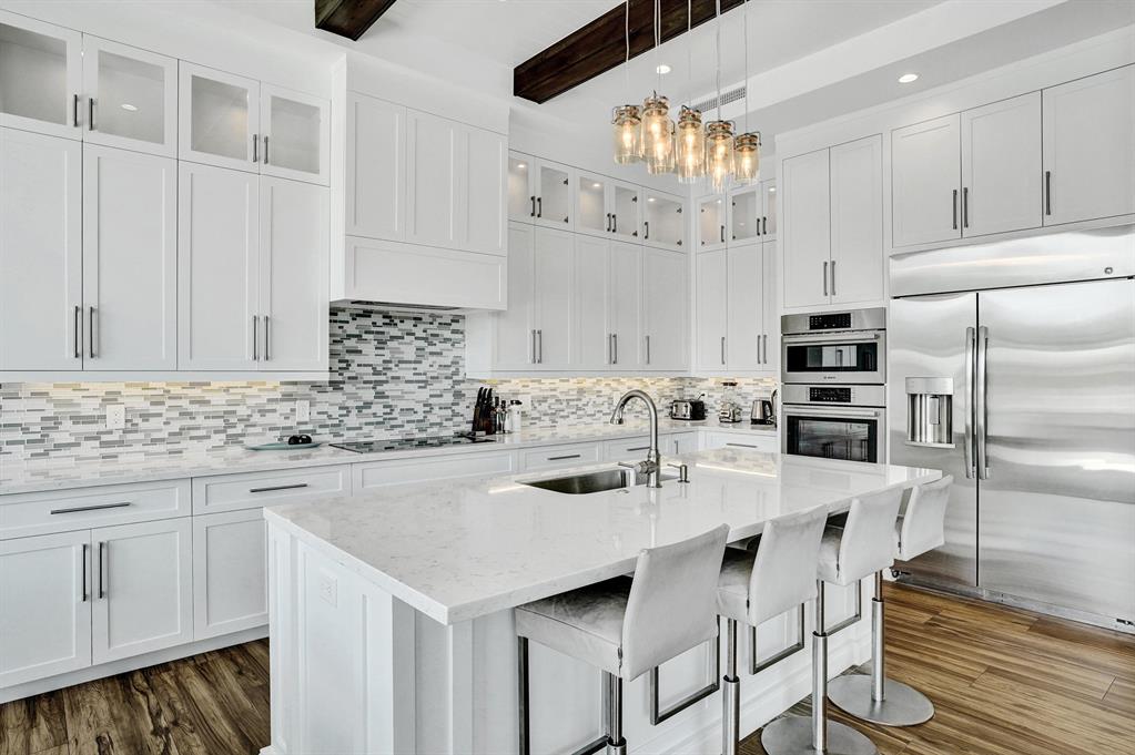 VENETIAN ISLES 1ST SEC - Residential