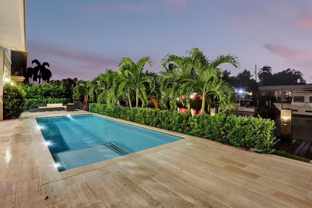 VENETIAN ISLES 1ST SEC - Residential