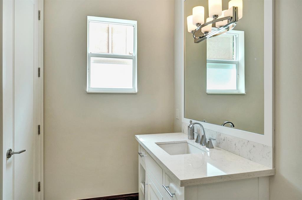 VENETIAN ISLES 1ST SEC - Residential