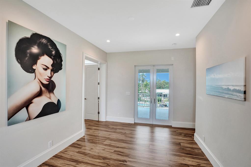 VENETIAN ISLES 1ST SEC - Residential