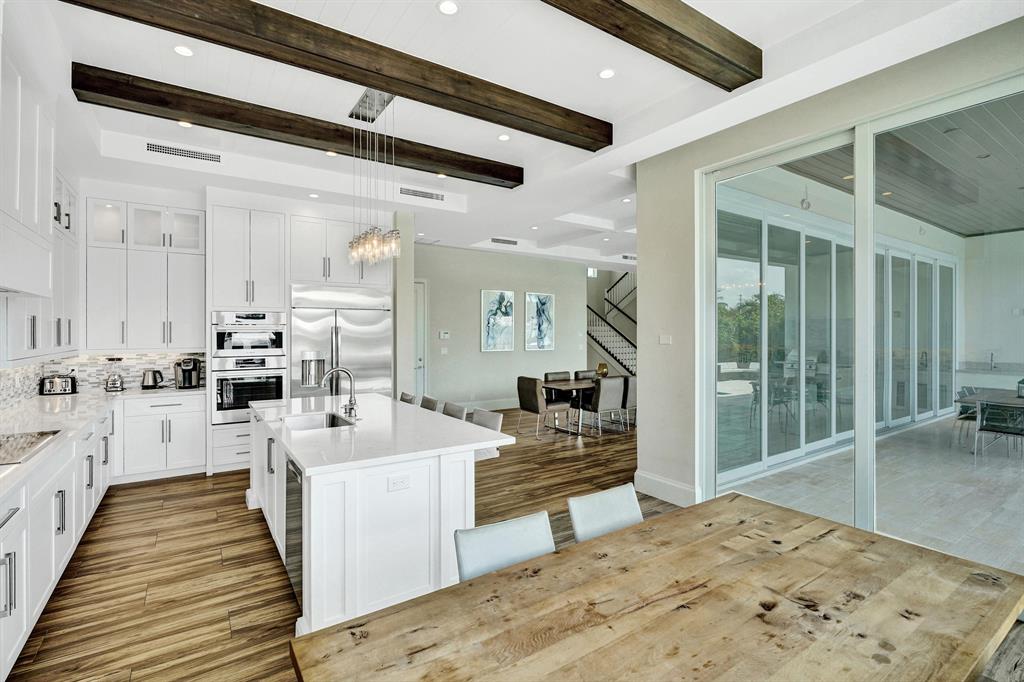 VENETIAN ISLES 1ST SEC - Residential