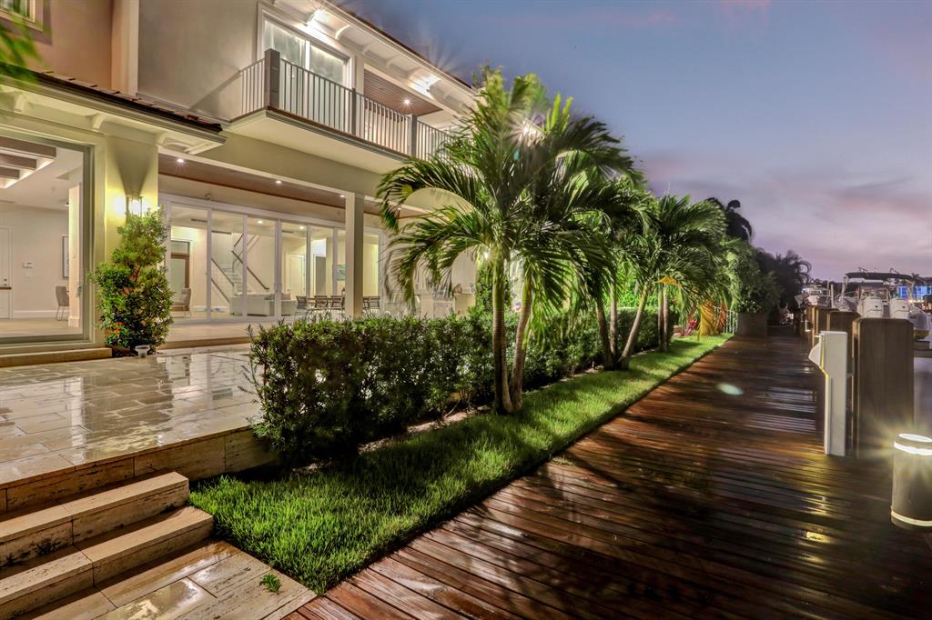 VENETIAN ISLES 1ST SEC - Residential