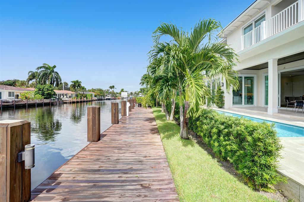 VENETIAN ISLES 1ST SEC - Residential